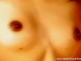 Sensual And Loving Beauty From Bolly Wood Getting Nude