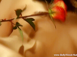 Sensual And Loving Beauty From Bolly Wood Getting Nude